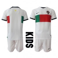 Dječji Nogometni Dres Portugal Gostujuci SP 2022 Kratak Rukav (+ Kratke hlače)